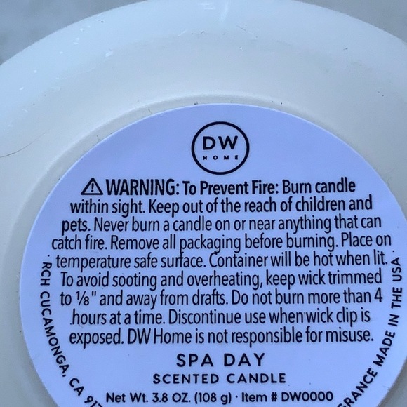 DW HOME CANDLE SPA DAY RICHLY SCENTED MINI NEW 3.8 oz - Picture 3 of 3